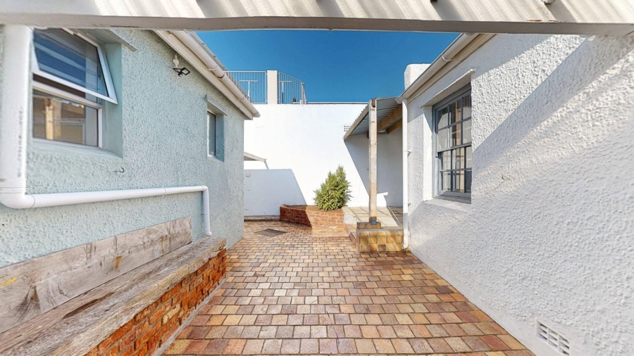 To Let 2 Bedroom Property for Rent in Richmond Hill Eastern Cape